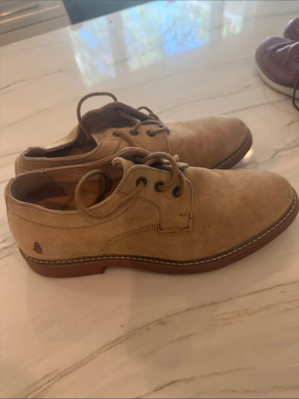 Hush puppies : Men's Casual Suede Nubuck Derby Shoes in Tan